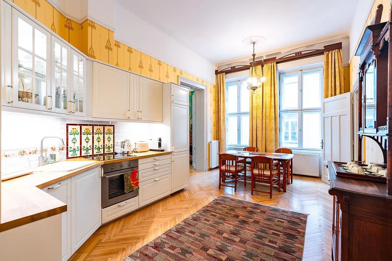 Luxury Art Nouveau Apartment Next To Parliament Building ブダペスト 0*,